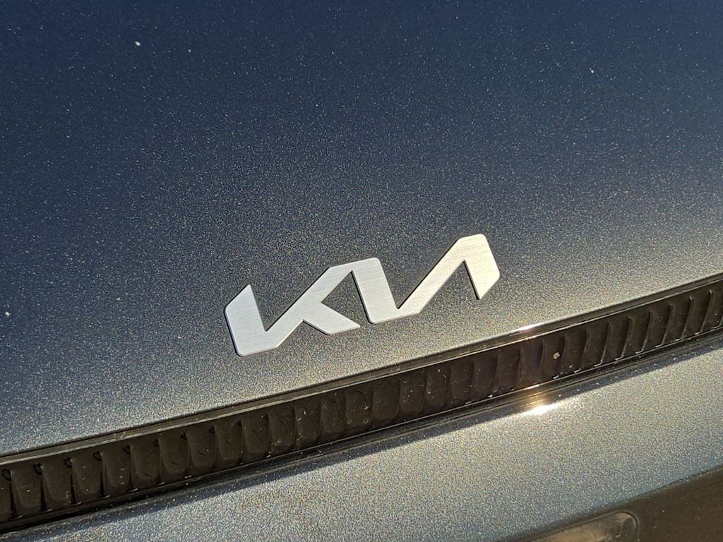 Thumbnail: 2023 Kia EV6 - 7