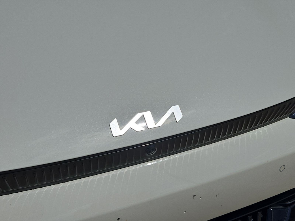 Thumbnail: 2024 Kia EV6 - 7