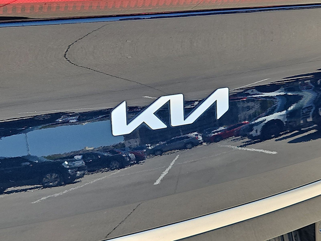 Thumbnail: 2023 Kia EV6 - 5