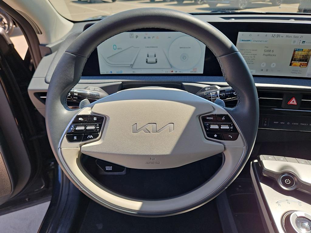 Thumbnail: 2023 Kia EV6 - 11