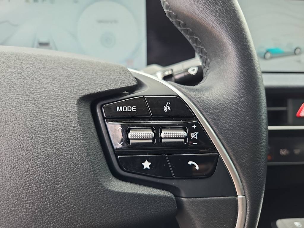 Thumbnail: 2024 Kia EV6 - 26
