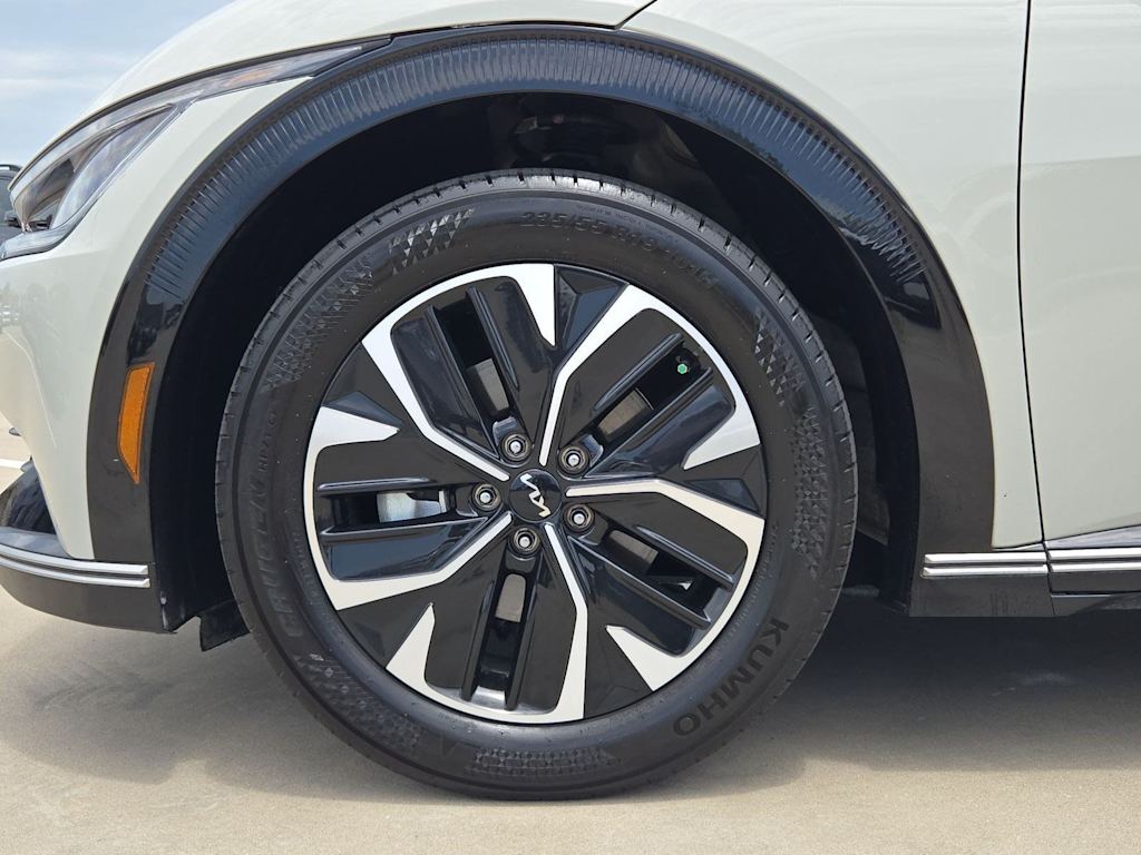 Thumbnail: 2024 Kia EV6 - 7