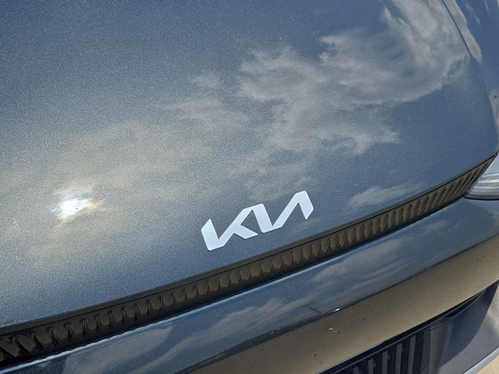 Thumbnail: 2024 Kia EV6 - 5