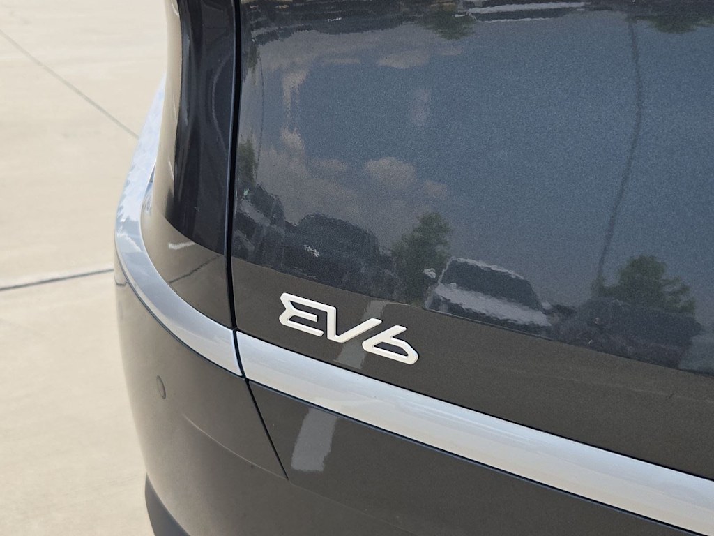 Thumbnail: 2024 Kia EV6 - 23