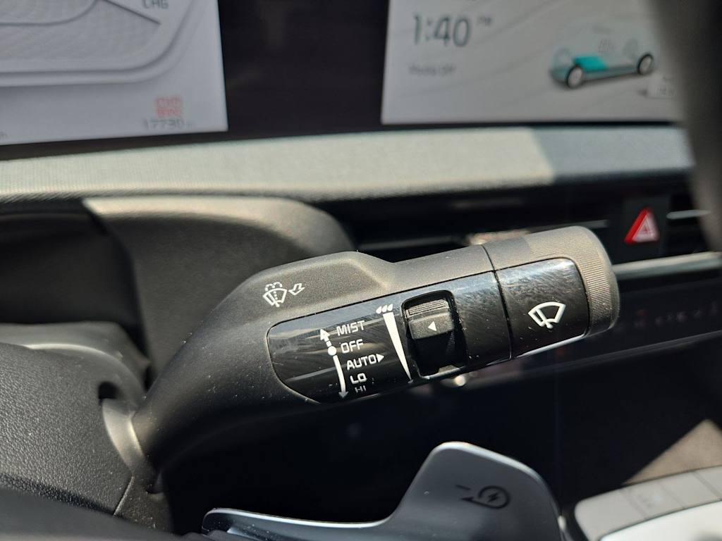 Thumbnail: 2024 Kia EV6 - 32