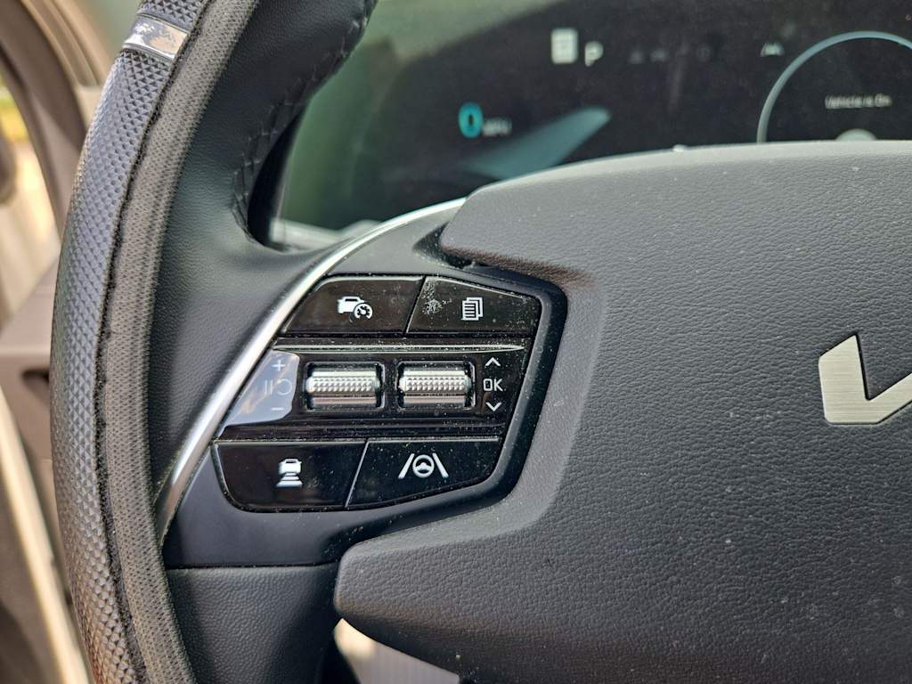 Thumbnail: 2023 Kia EV6 - 24