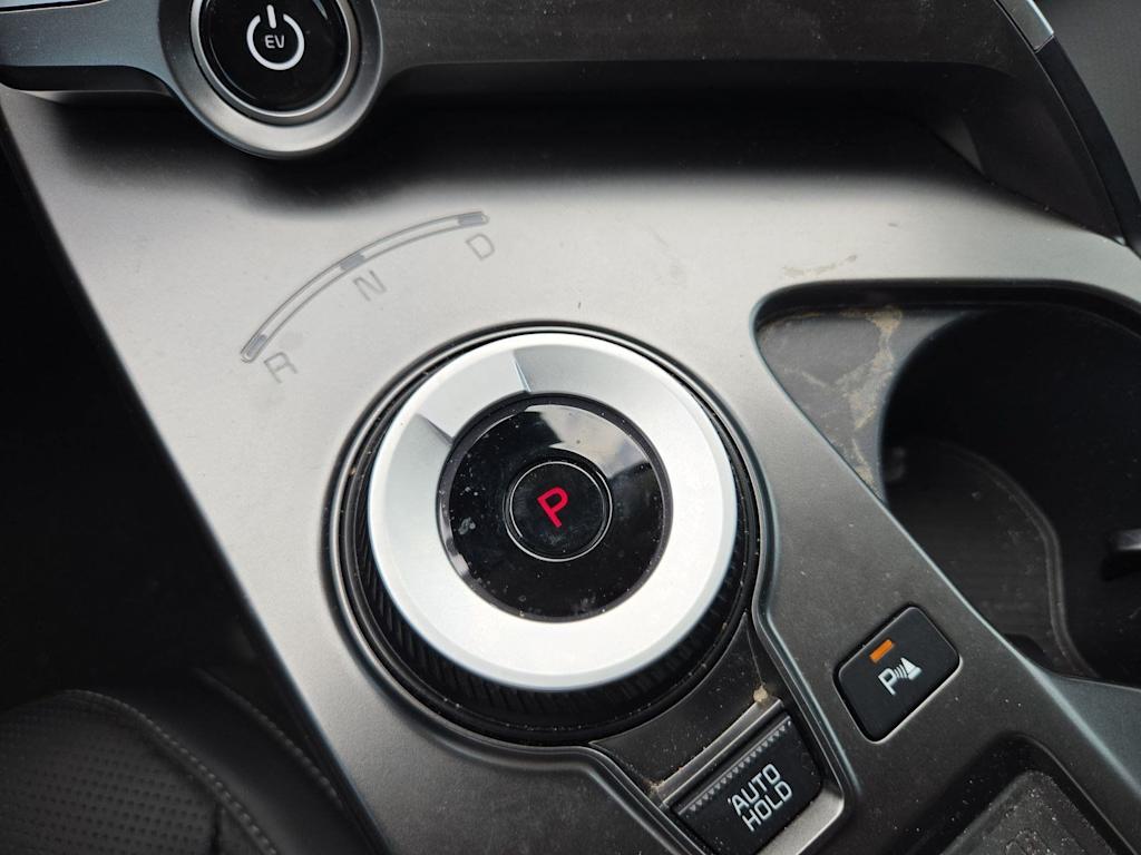 Thumbnail: 2023 Kia EV6 - 30