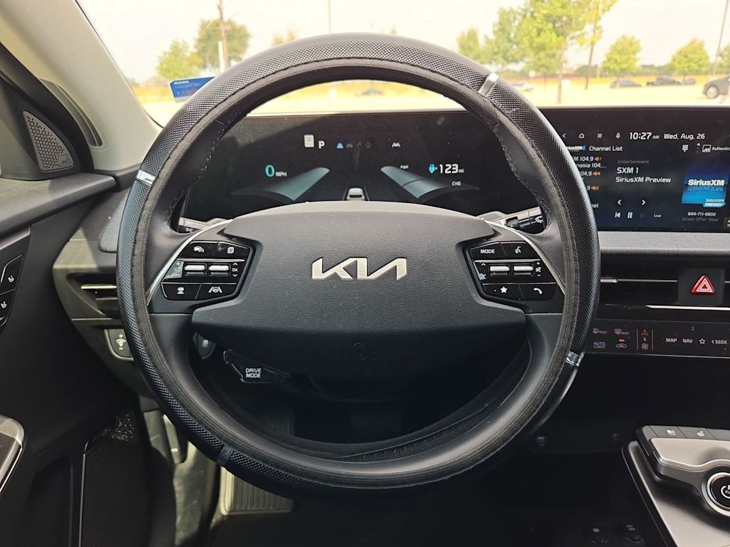 Thumbnail: 2023 Kia EV6 - 12