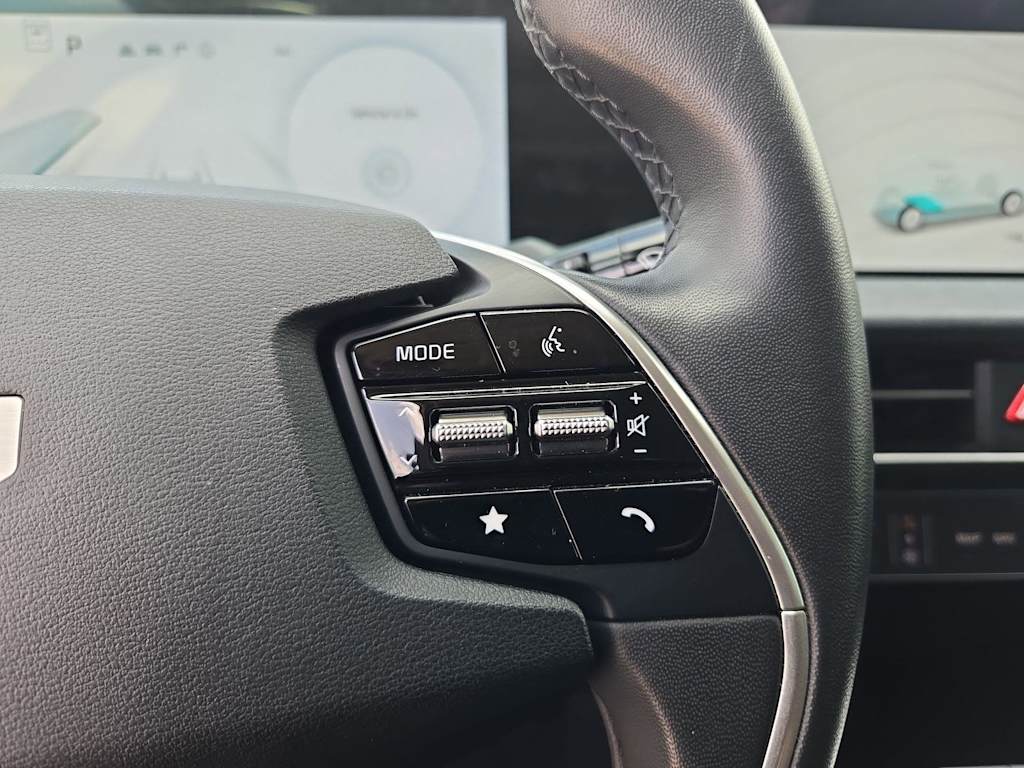 Thumbnail: 2024 Kia EV6 - 24