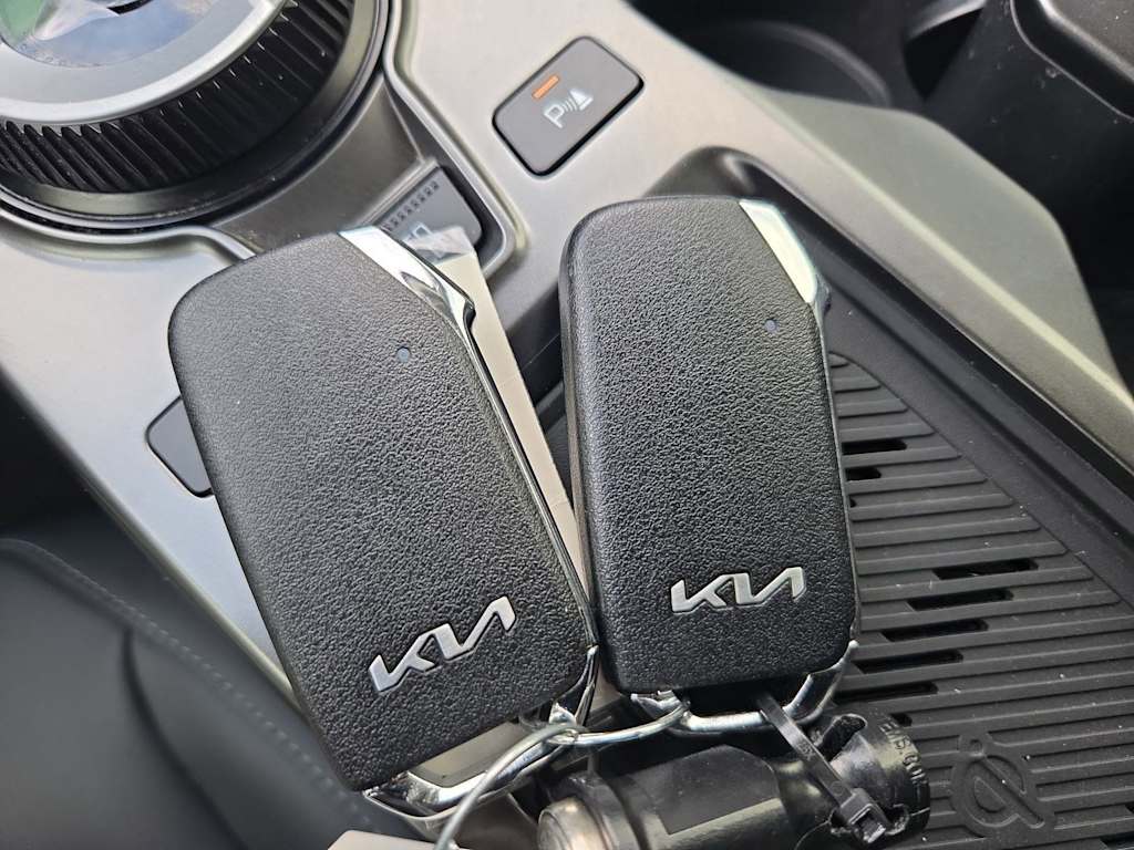 Thumbnail: 2024 Kia EV6 - 32