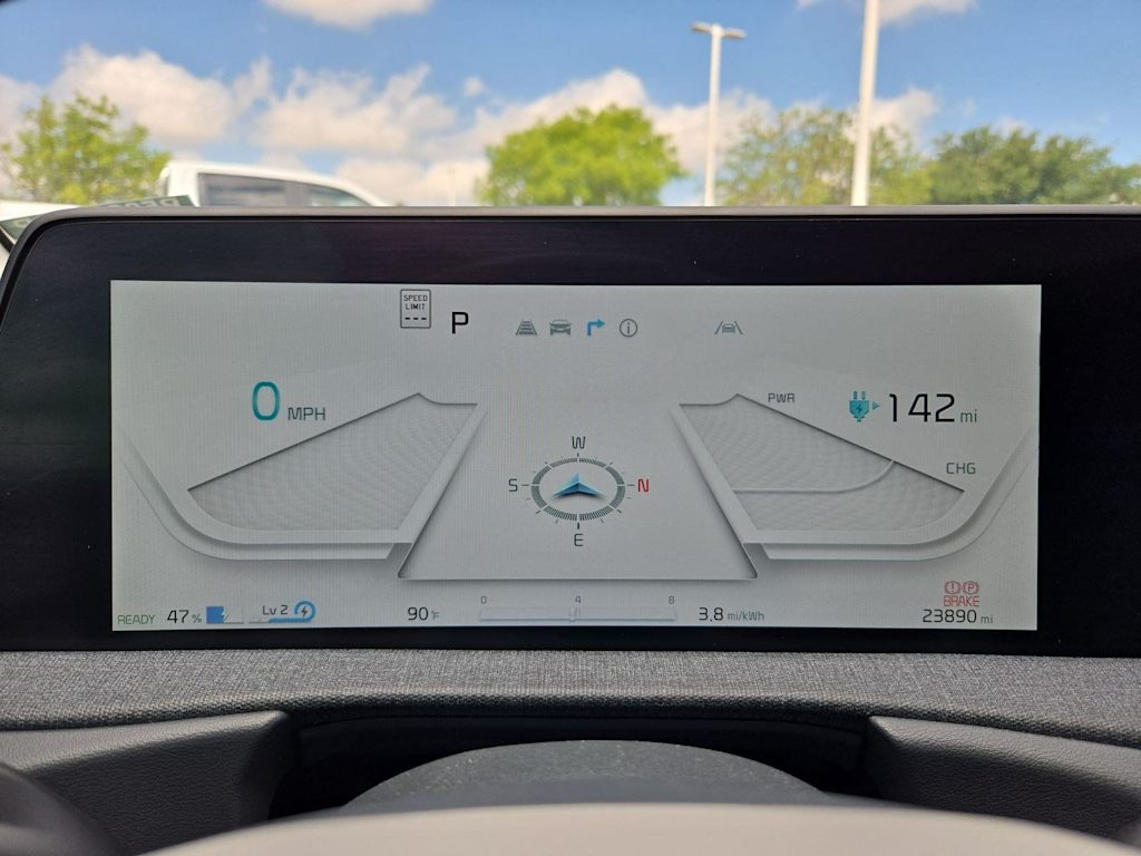 Thumbnail: 2023 Kia EV6 - 32