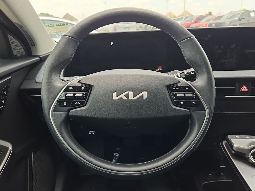 Thumbnail: 2023 Kia EV6 - 13