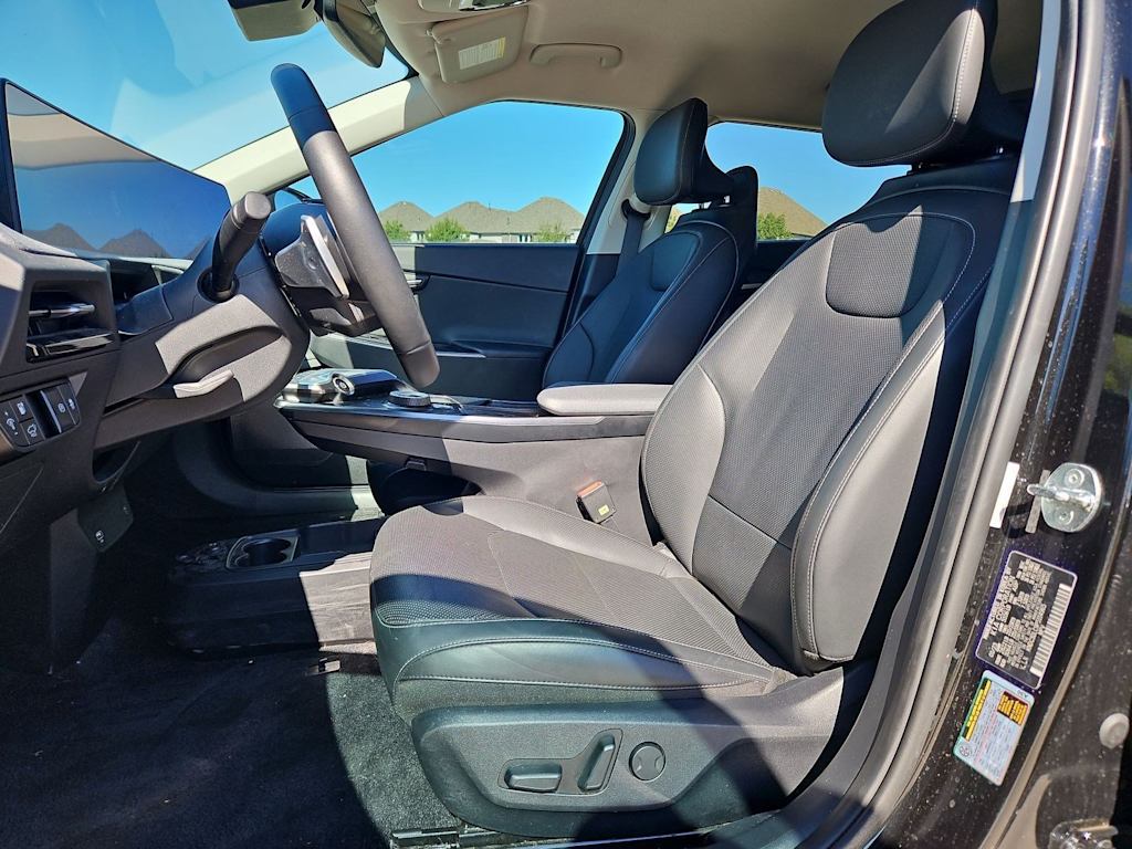 Thumbnail: 2023 Kia EV6 - 9