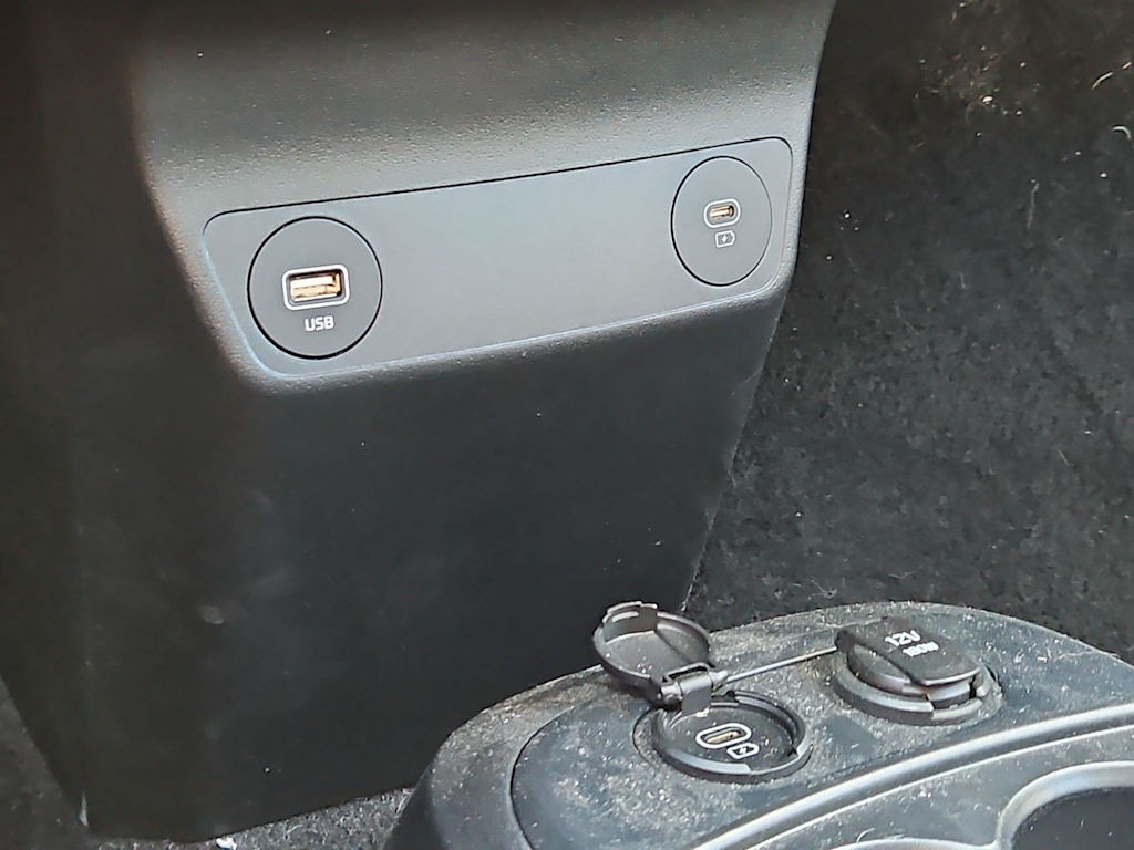 Thumbnail: 2023 Kia EV6 - 14