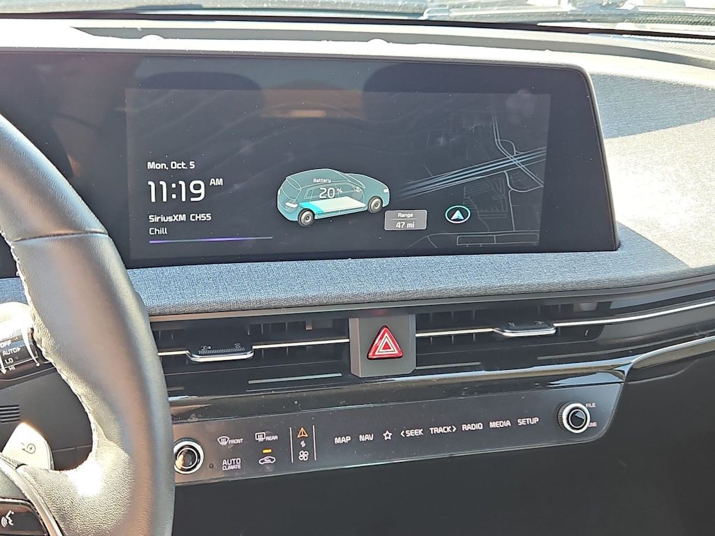 Thumbnail: 2023 Kia EV6 - 13