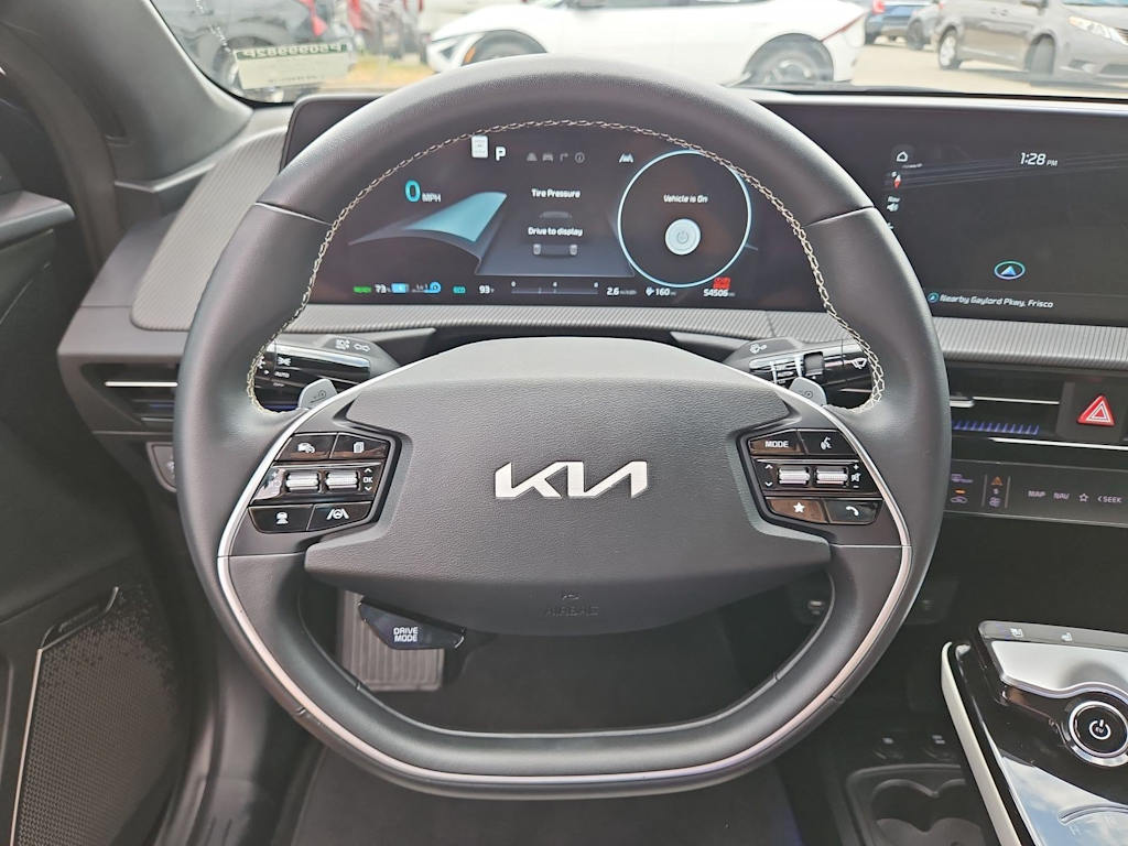 Thumbnail: 2023 Kia EV6 - 11