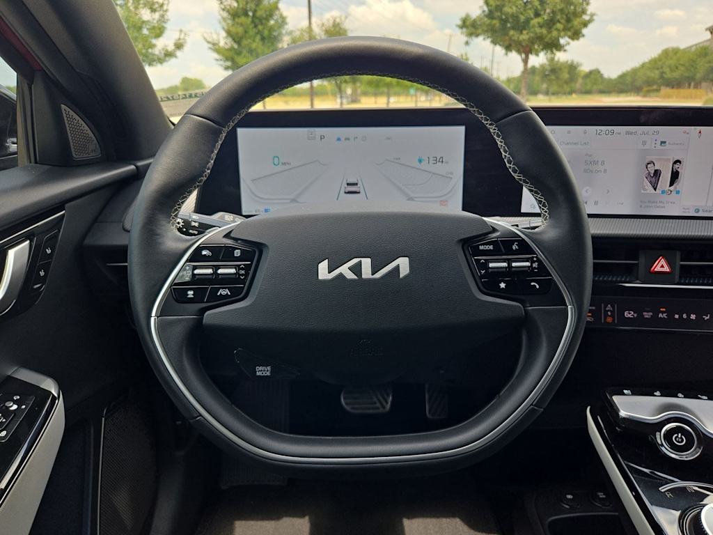 Thumbnail: 2023 Kia EV6 - 13