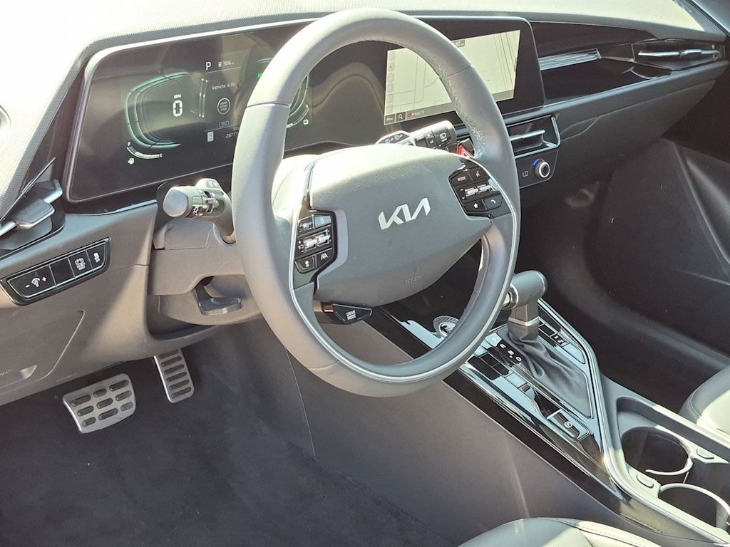 Thumbnail: 2023 Kia Niro - 2