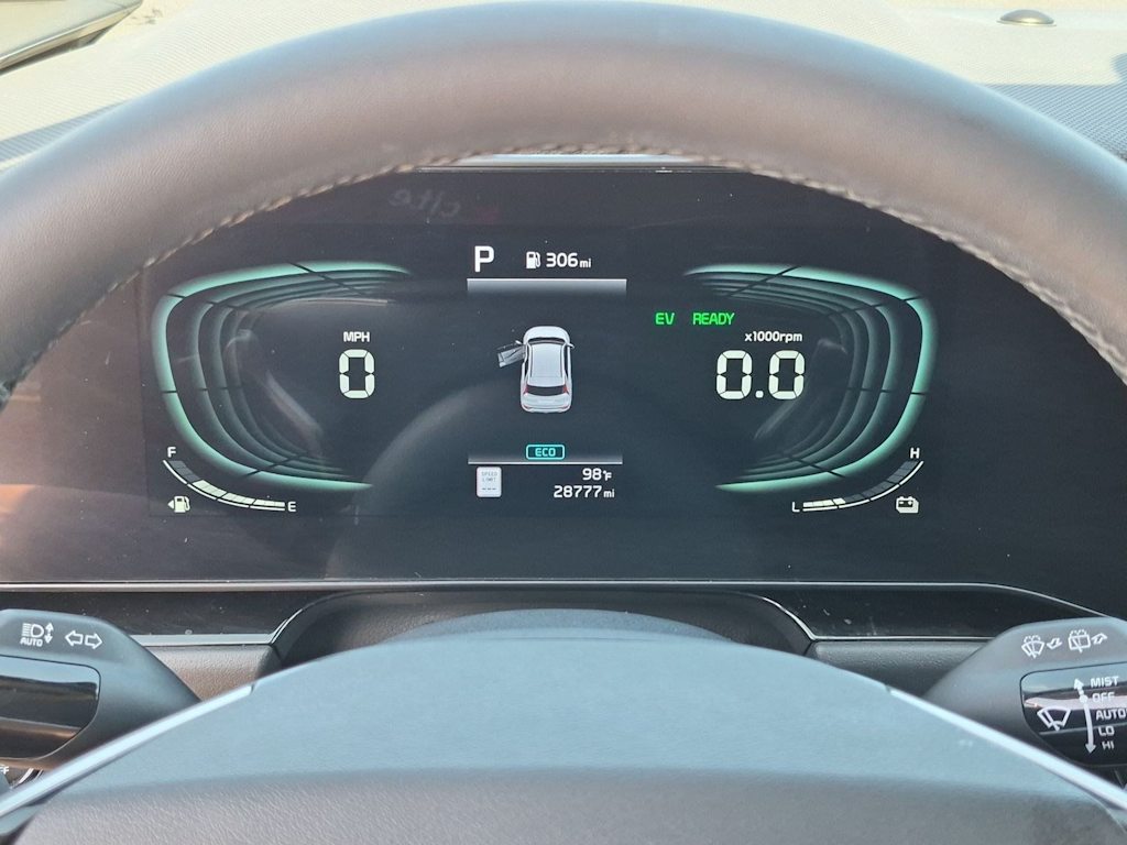 Thumbnail: 2023 Kia Niro - 15