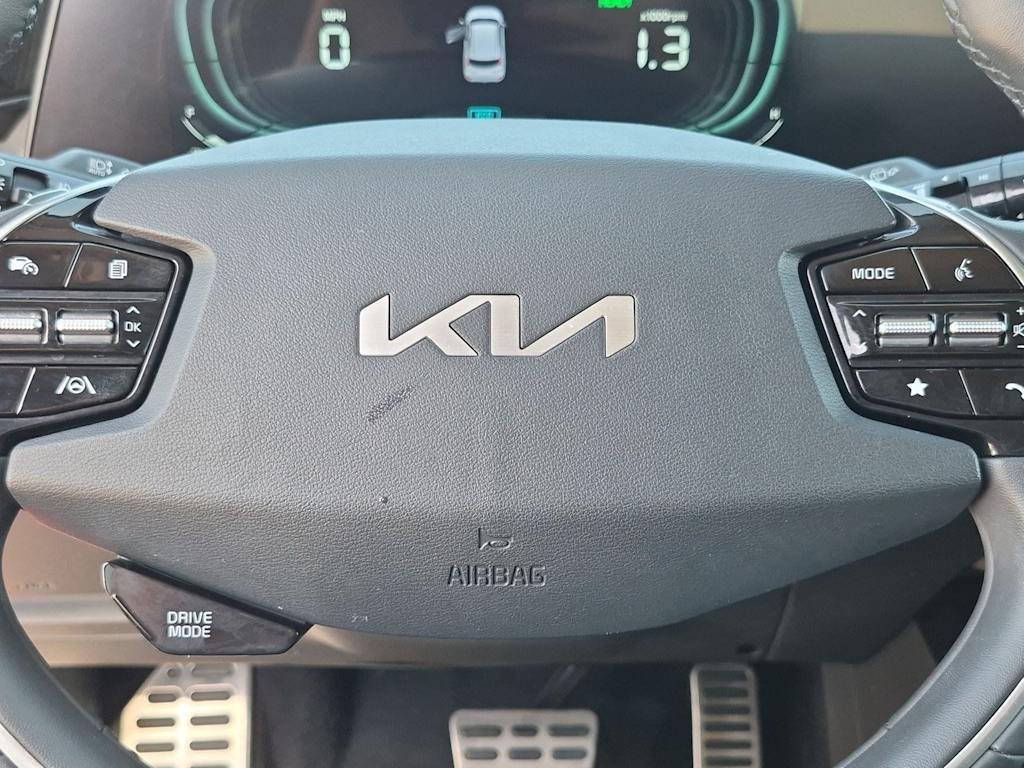 Thumbnail: 2023 Kia Niro - 27