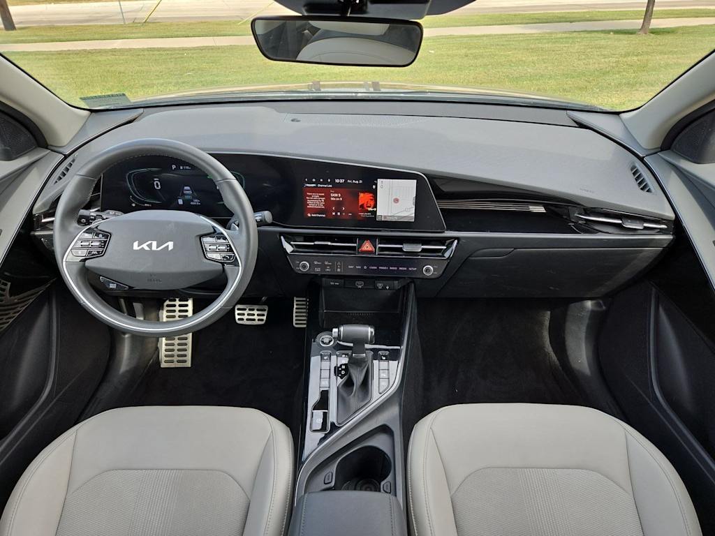 Thumbnail: 2024 Kia Niro - 9