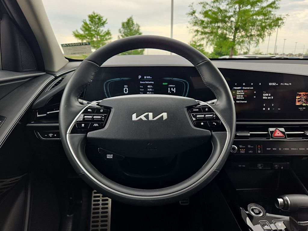 Thumbnail: 2023 Kia Niro - 13