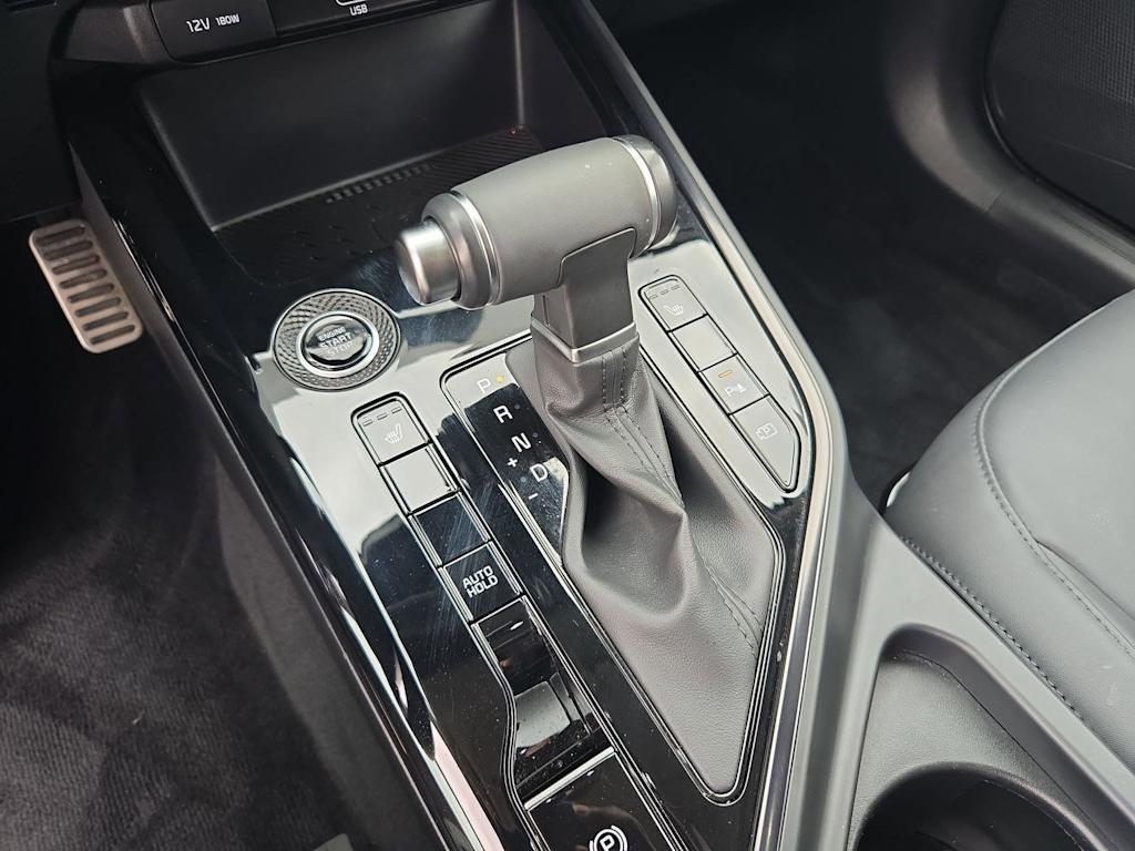 Thumbnail: 2023 Kia Niro - 34