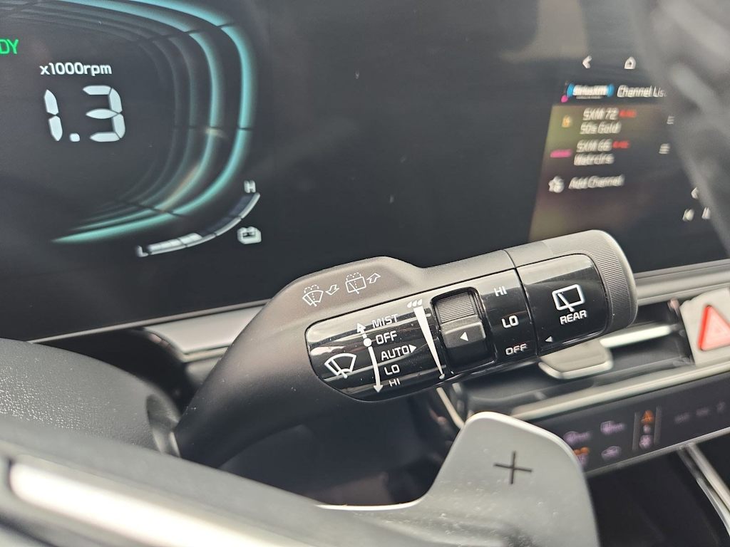 Thumbnail: 2023 Kia Niro - 30