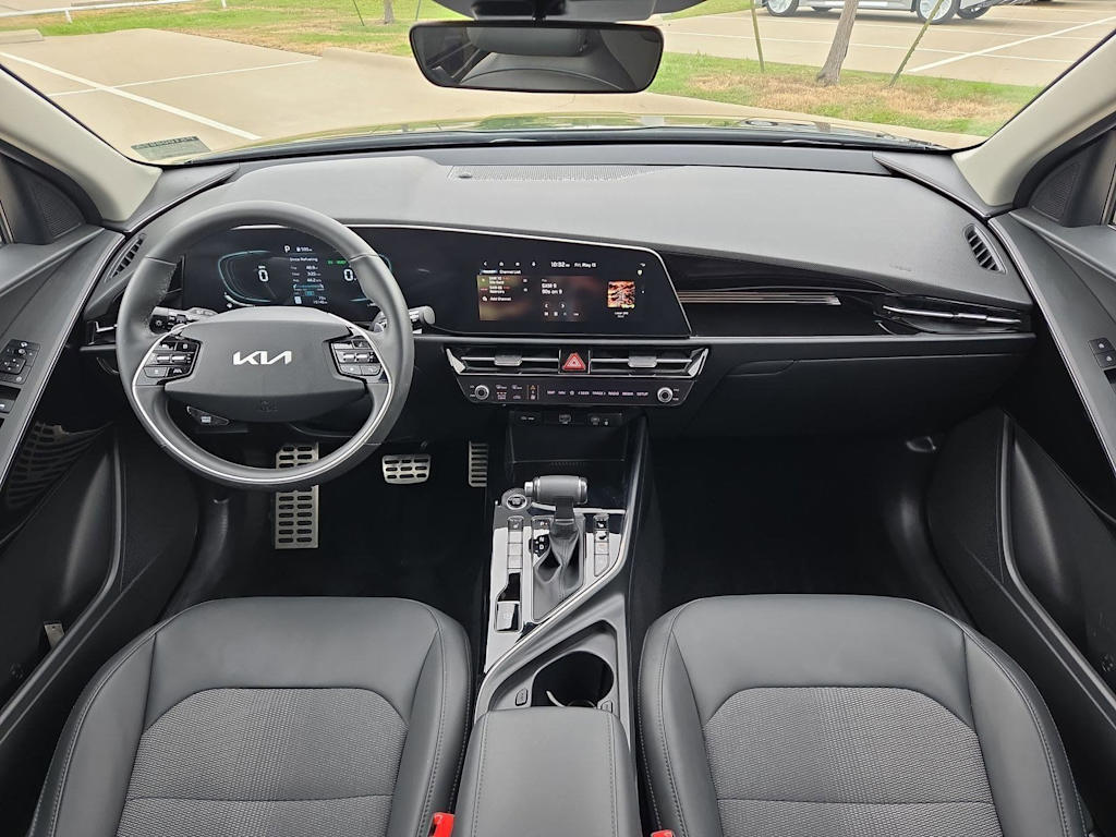 Thumbnail: 2023 Kia Niro - 9