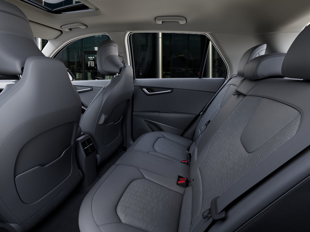 Thumbnail: 2026 Kia Niro - 8