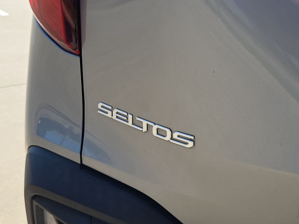 Thumbnail: 2024 Kia Seltos - 22