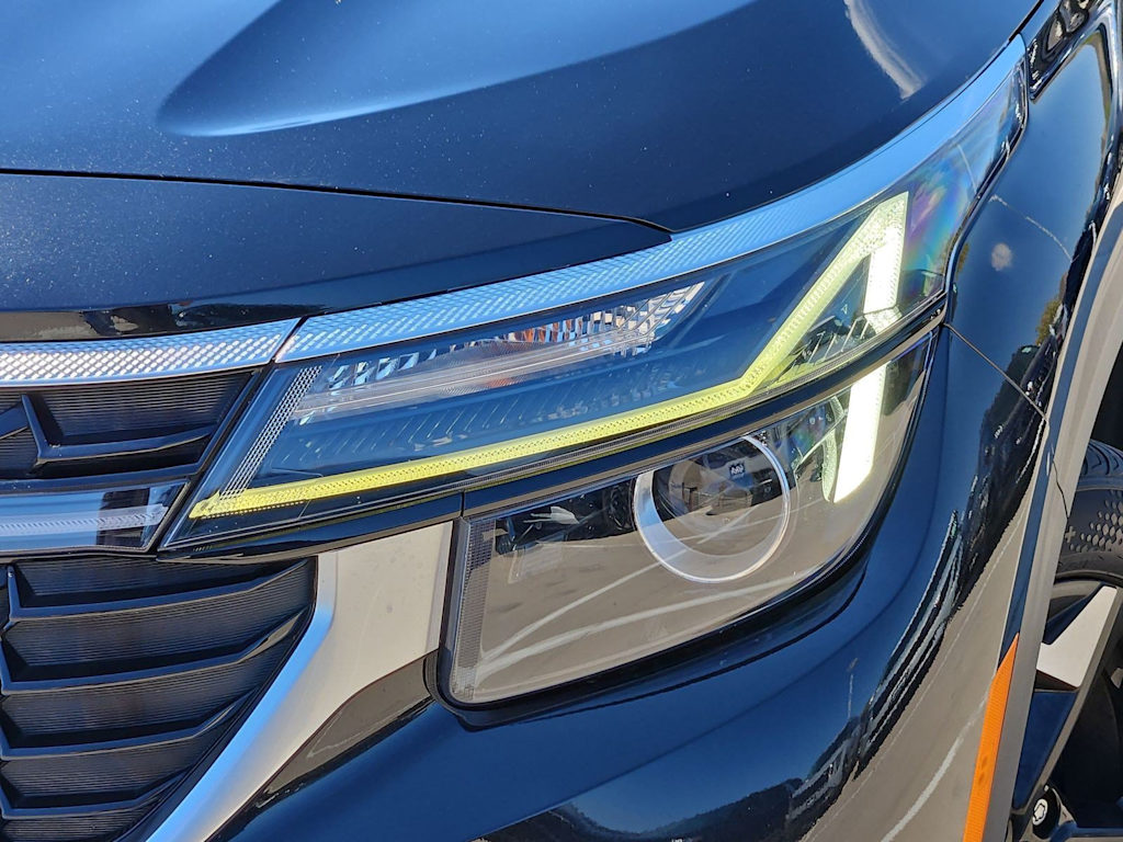 Thumbnail: 2024 Kia Seltos - 23