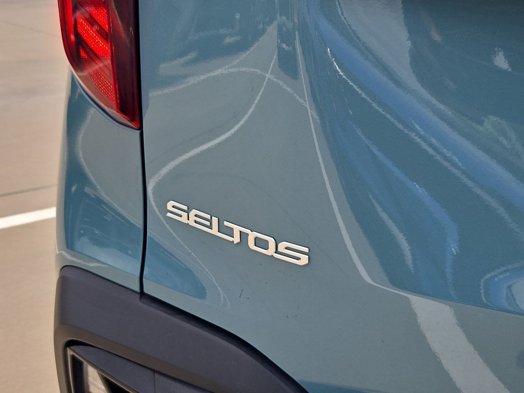 Thumbnail: 2024 Kia Seltos - 24