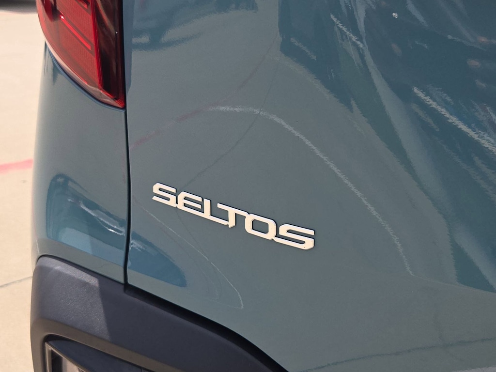 Thumbnail: 2024 Kia Seltos - 22