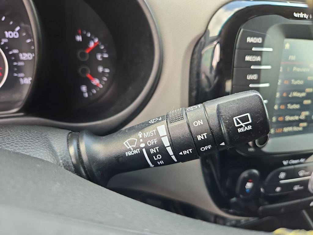Thumbnail: 2016 Kia Soul - 16