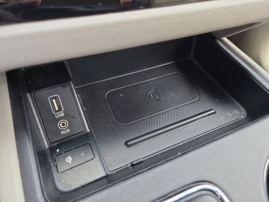Thumbnail: 2019 Kia Sedona - 29
