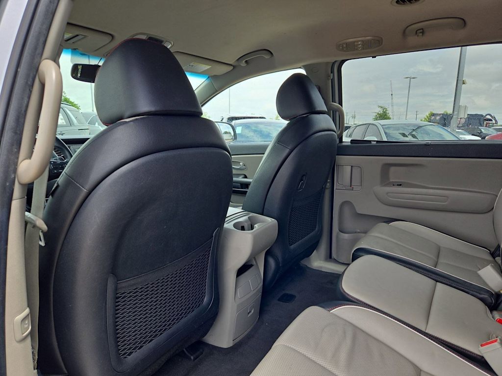 Thumbnail: 2019 Kia Sedona - 12