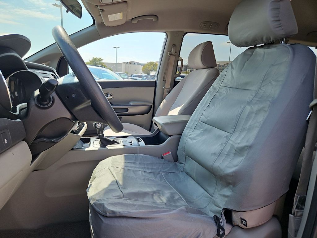 Thumbnail: 2016 Kia Sedona - 10