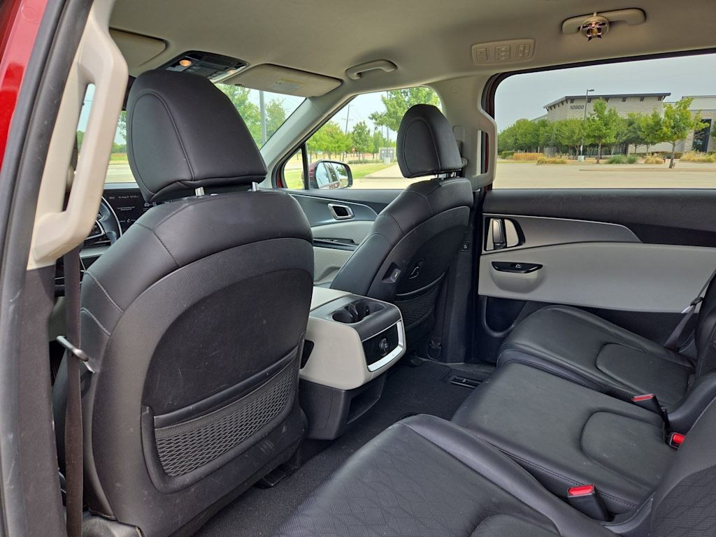 Thumbnail: 2022 Kia Carnival - 12