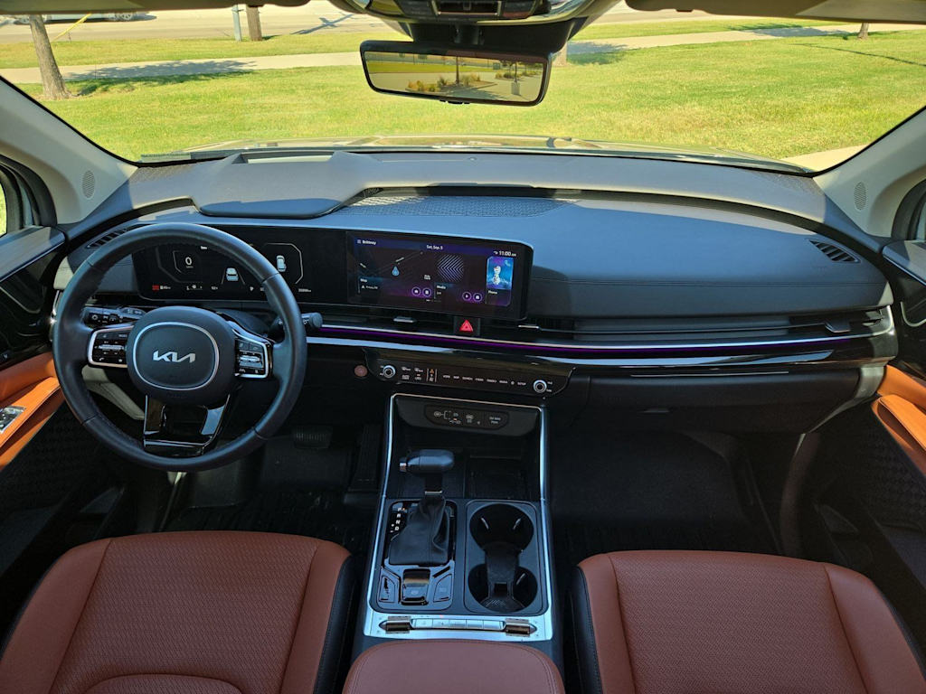 Thumbnail: 2025 Kia Carnival - 8