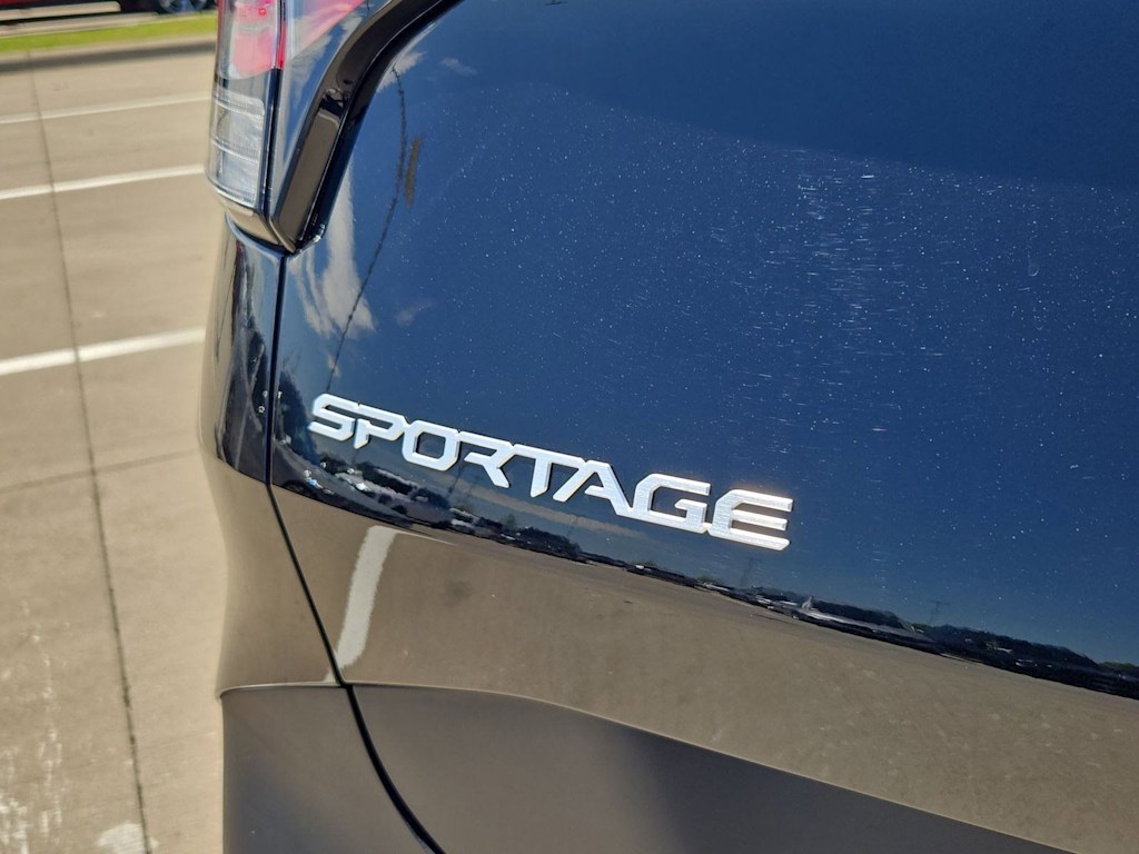 Thumbnail: 2025 Kia Sportage - 21