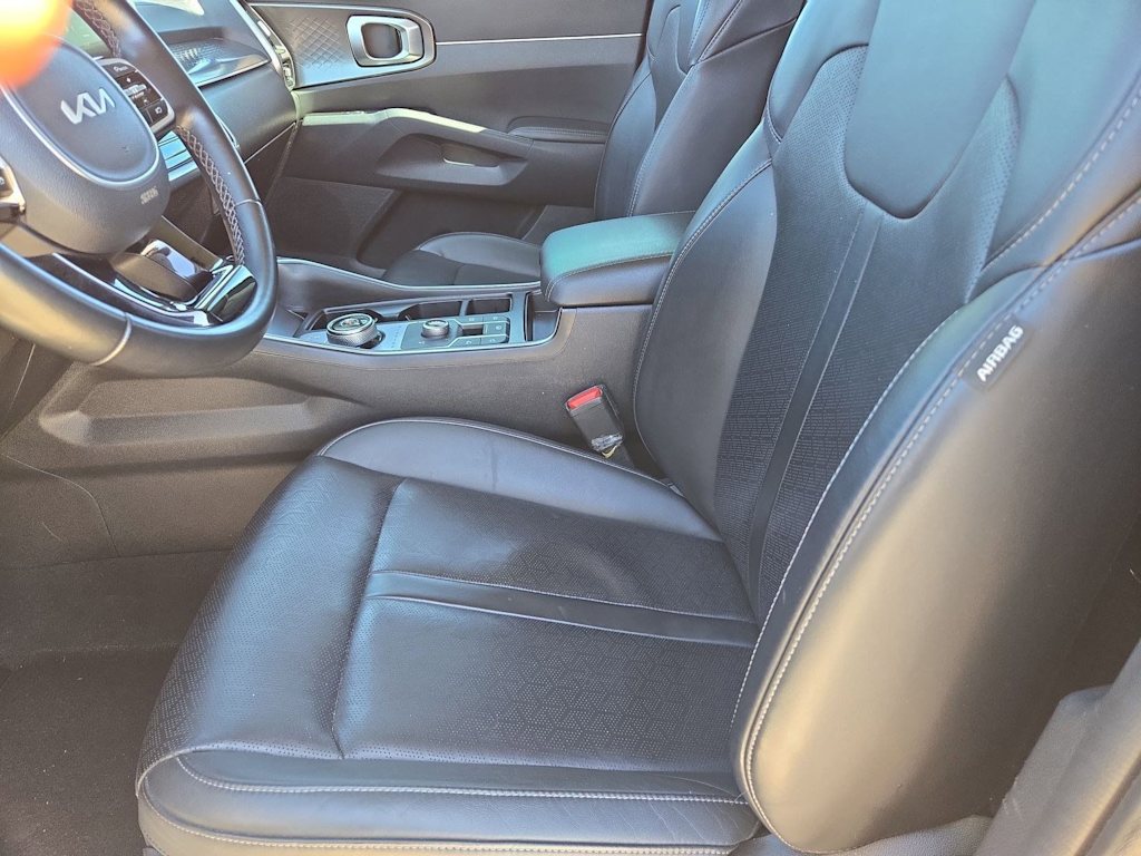 Thumbnail: 2022 Kia Sorento - 10