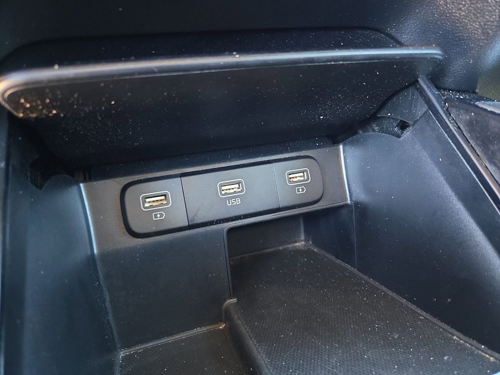 Thumbnail: 2022 Kia Sorento - 31