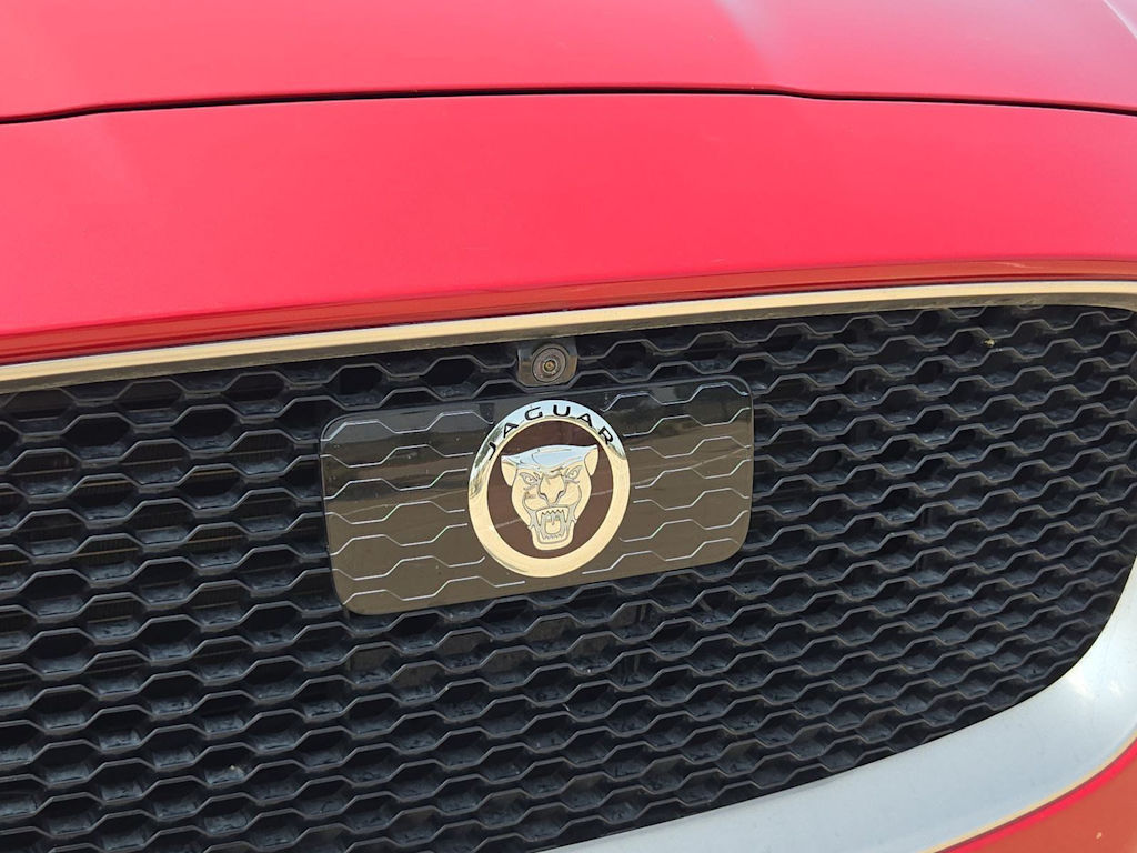 Thumbnail: 2017 Jaguar F-Pace - 7
