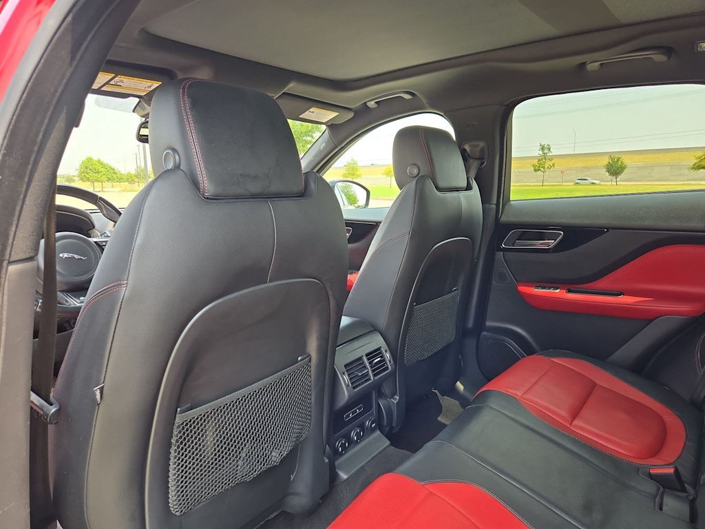 Thumbnail: 2017 Jaguar F-Pace - 12