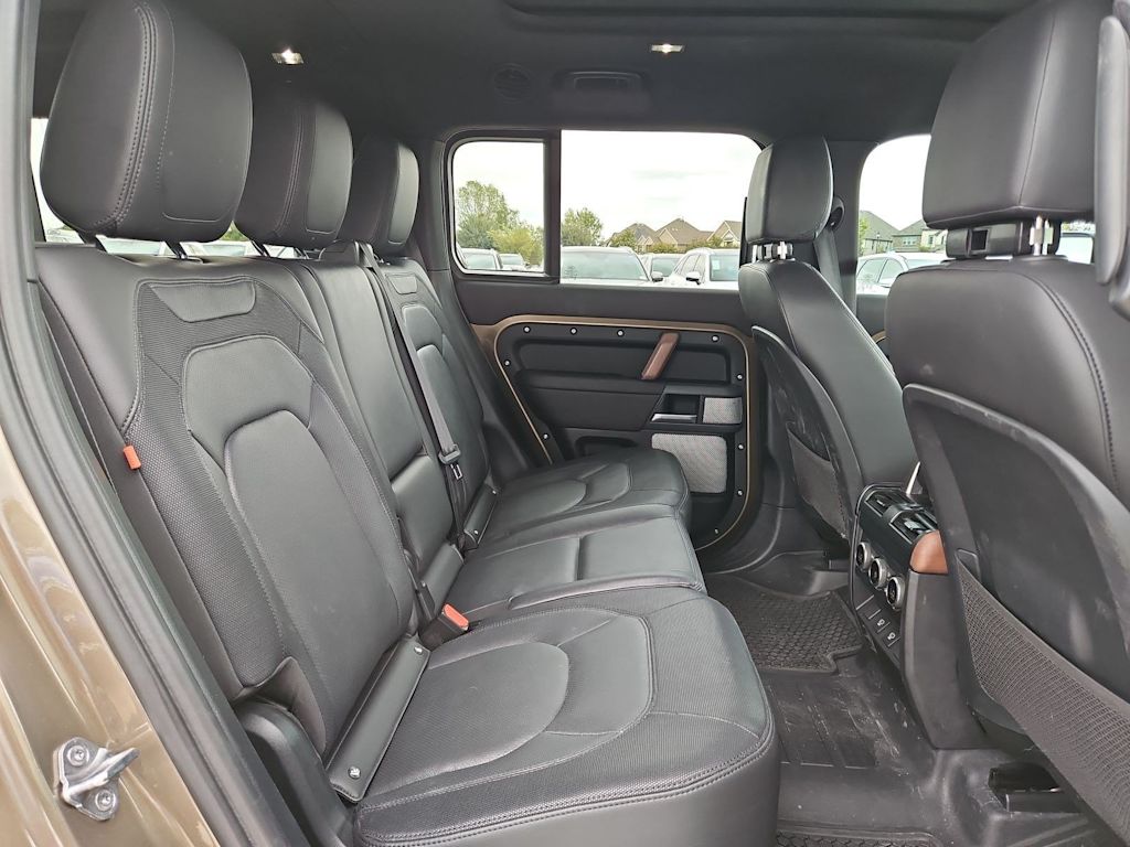 Thumbnail: 2024 Land Rover Defender - 27