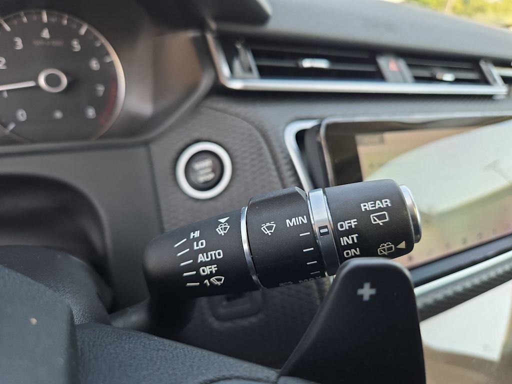 Thumbnail: 2020 Land Rover Range Rover Velar - 14