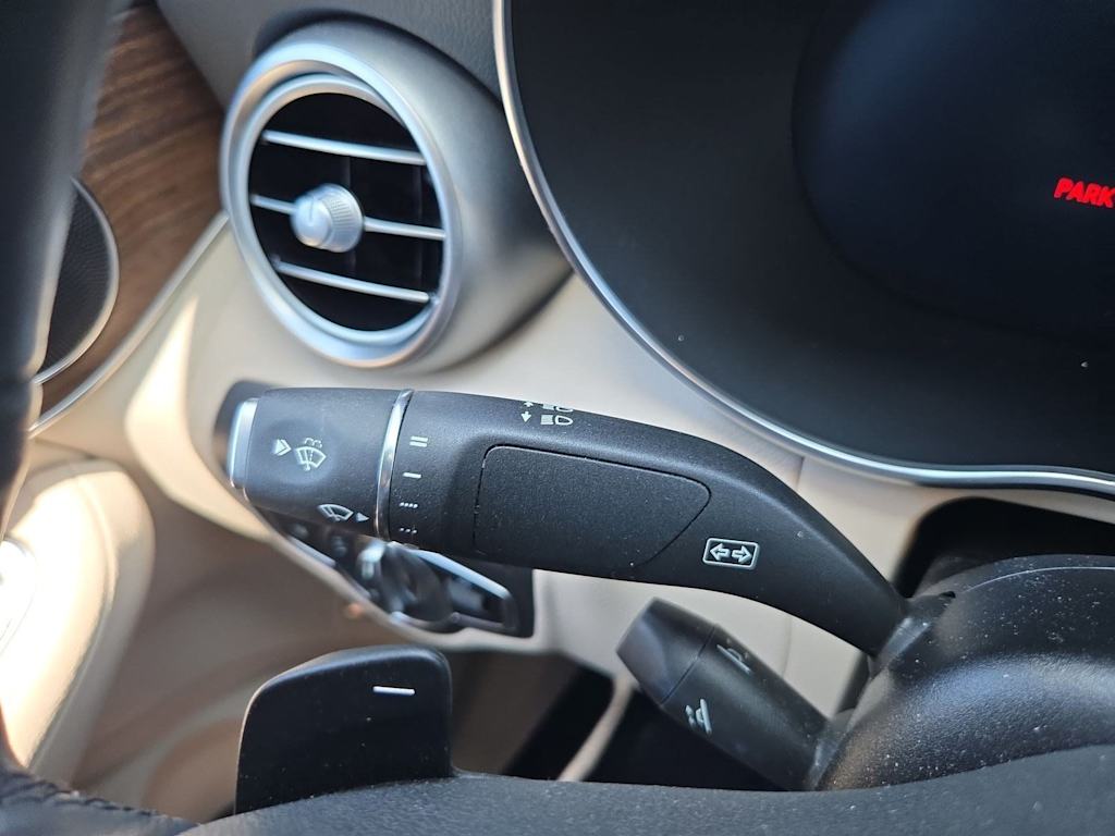 Thumbnail: 2020 Mercedes-Benz GLC - 15
