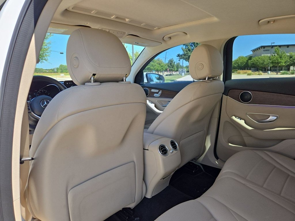 Thumbnail: 2020 Mercedes-Benz GLC - 12