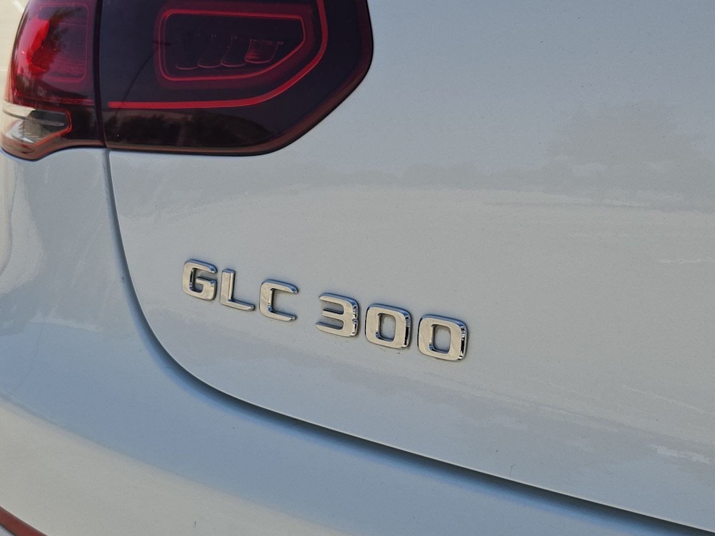 Thumbnail: 2020 Mercedes-Benz GLC - 23